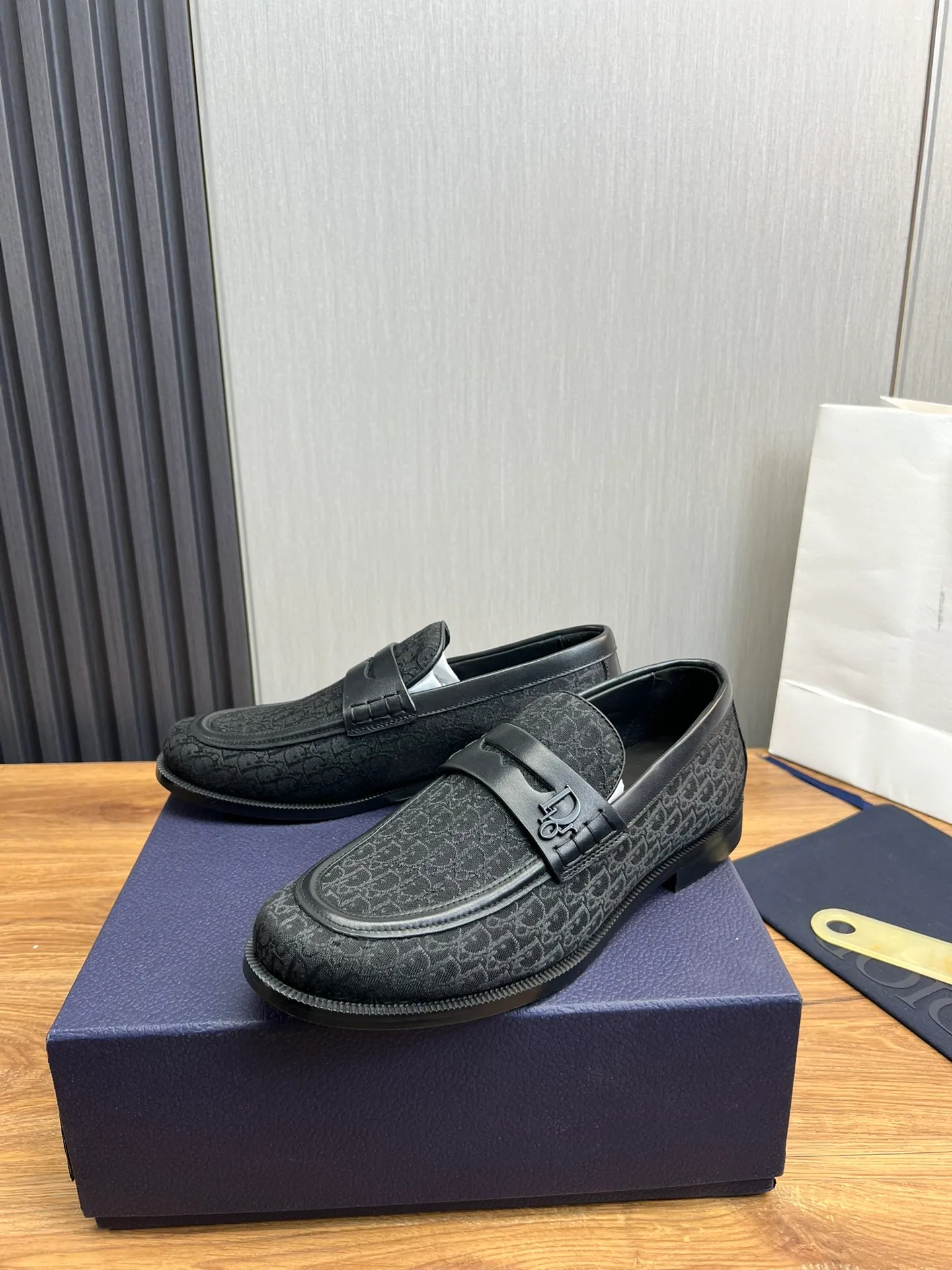 Men's men's shoes💰520💰 Dior men's business casual leather shoes👞all made of imported original brand leather, just to create a more comfortable wearing experience, upper: original cowhide➕imported sheepskin lining, original non-slip and wear-resistant rubber outsole✔️36-45 (38.45 non-returnable)
